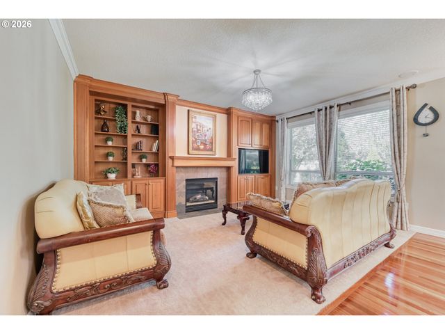 11075 Sw Cabot St, Beaverton, OR 97005