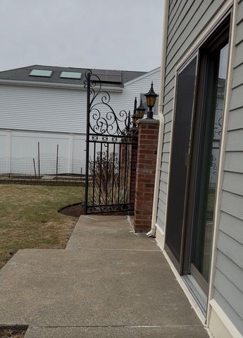 15 Pevwell Drive 1, Saugus, MA 01906