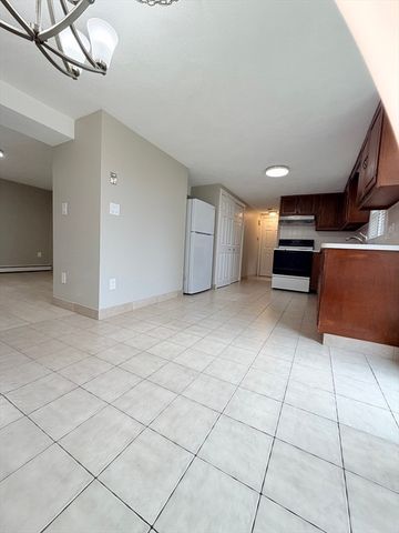 15 Pevwell Drive 1, Saugus, MA 01906