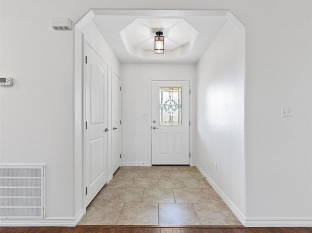 102 N. Bob White DR, Paige, TX 78659