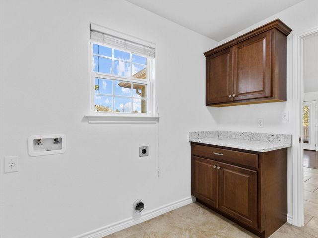 102 N. Bob White DR, Paige, TX 78659