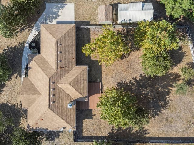 102 N. Bob White DR, Paige, TX 78659