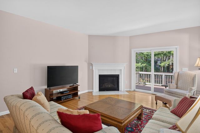 12 Maplewood, Plymouth, MA 02360