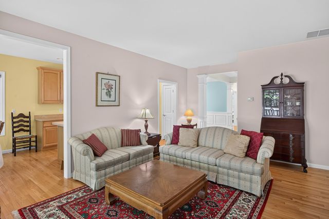 12 Maplewood, Plymouth, MA 02360