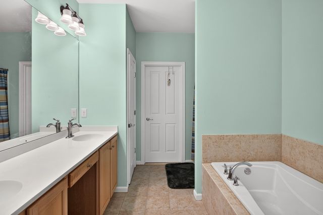 12 Maplewood, Plymouth, MA 02360