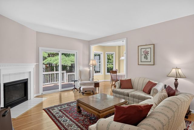 12 Maplewood, Plymouth, MA 02360