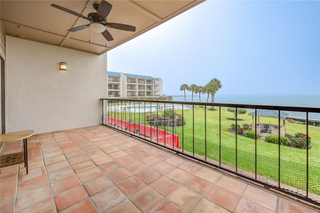 401 Lakeside Lane 106, Houston, TX 77058