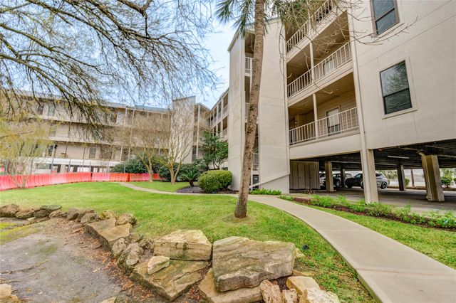 401 Lakeside Lane 106, Houston, TX 77058