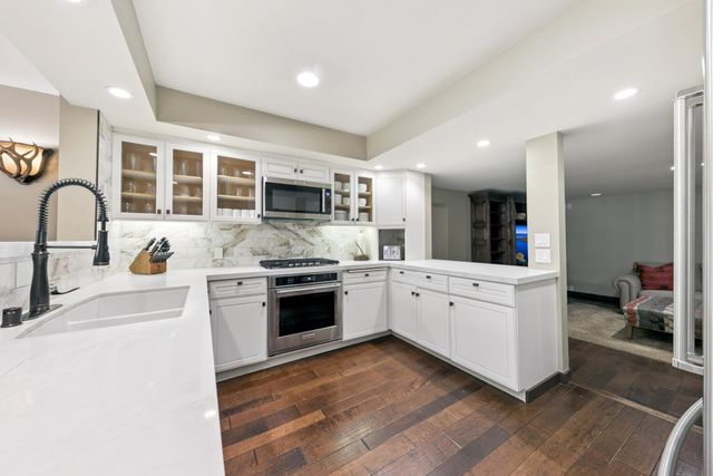 1003 Lanny Lane, Olympic Valley, CA 96146