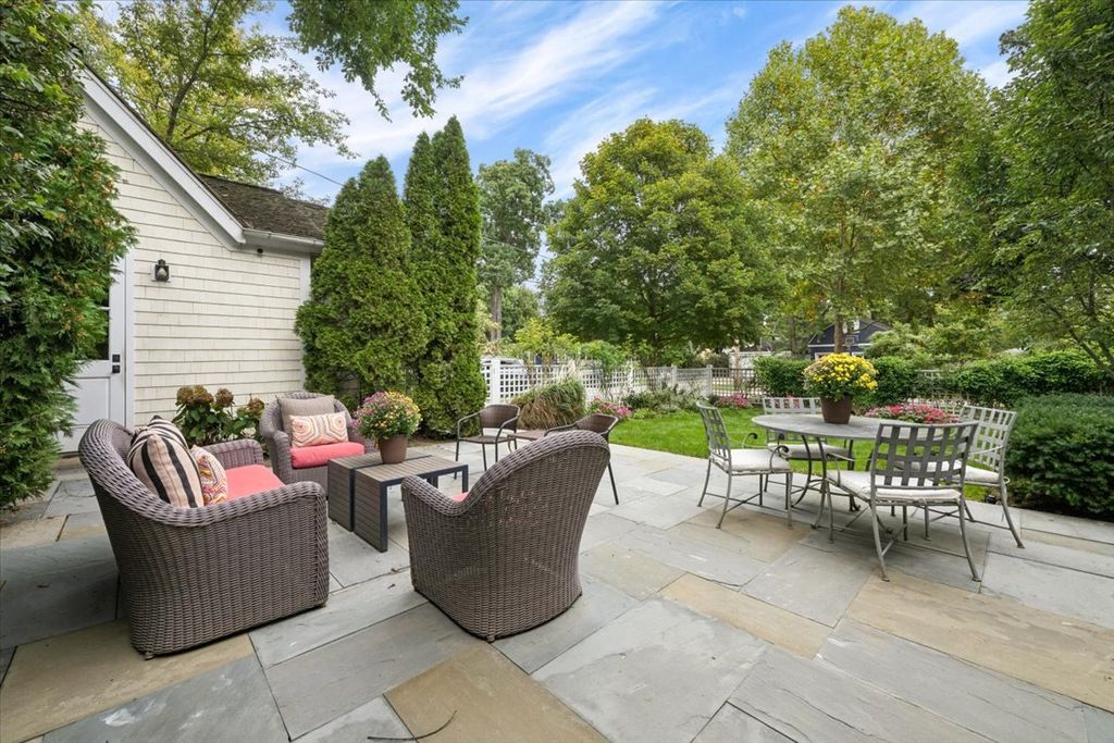 252 Myrtle Street, Winnetka, IL 60093 — photo 5
