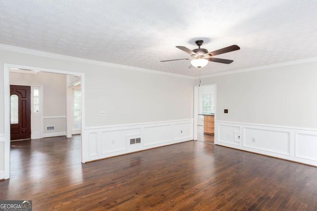 4817 Ridgewood Creek Drive, Acworth, GA 30102