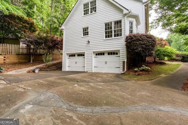 4817 Ridgewood Creek Drive, Acworth, GA 30102