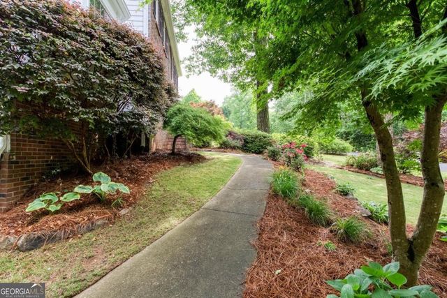 4817 Ridgewood Creek Drive, Acworth, GA 30102