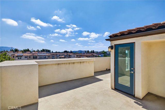 623 W Foothill 39, Glendora, CA 91741
