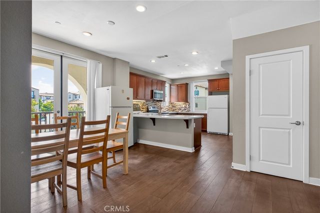 623 W Foothill 39, Glendora, CA 91741