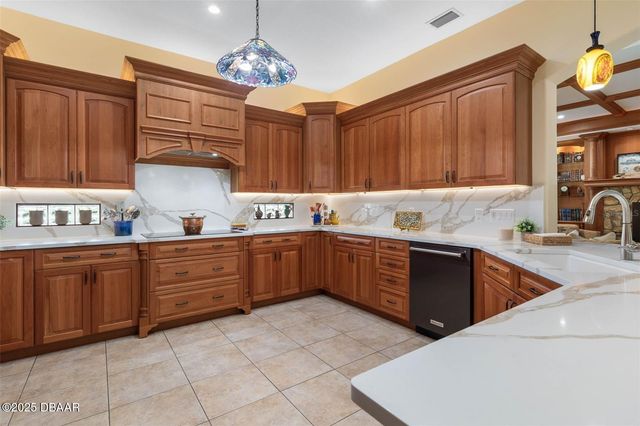 46 Old Oak Drive S, Palm Coast, FL 32137