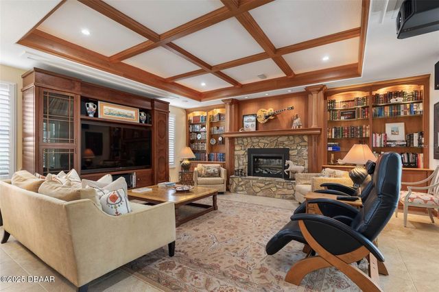 46 Old Oak Drive S, Palm Coast, FL 32137