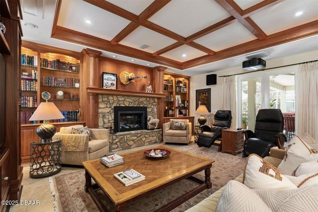 46 Old Oak Drive S, Palm Coast, FL 32137