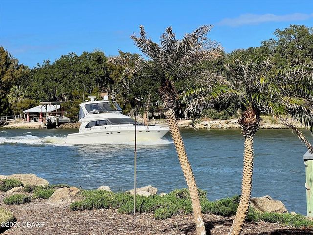 46 Old Oak Drive S, Palm Coast, FL 32137