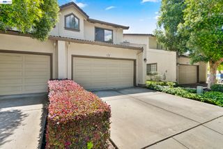 18 Gazania Ter, Fremont, CA 94536
