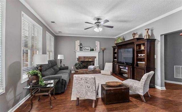 310 Persimmon Drive, Sharpsburg, GA 30277