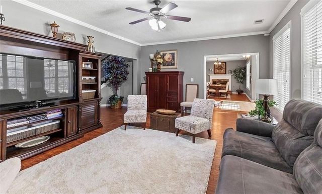 310 Persimmon Drive, Sharpsburg, GA 30277