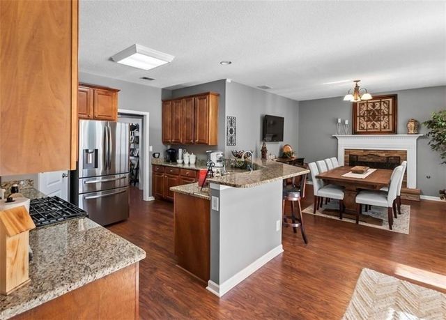 310 Persimmon Drive, Sharpsburg, GA 30277