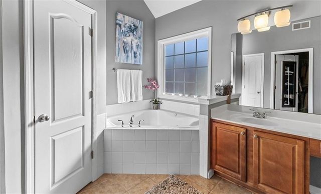 310 Persimmon Drive, Sharpsburg, GA 30277