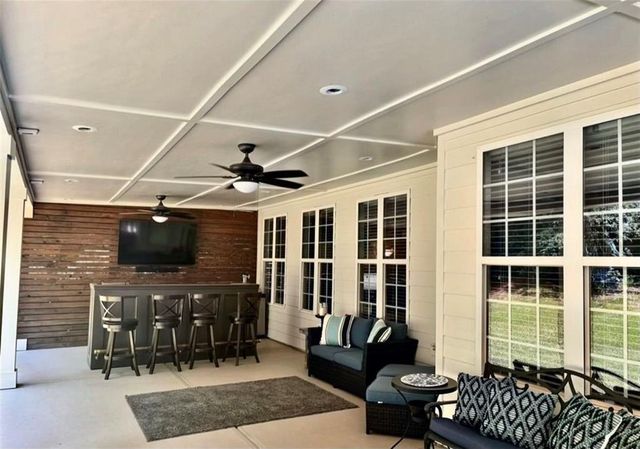 310 Persimmon Drive, Sharpsburg, GA 30277
