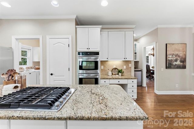 7337 Versailles Lane, Charlotte, NC 28277