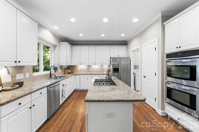 7337 Versailles Lane, Charlotte, NC 28277