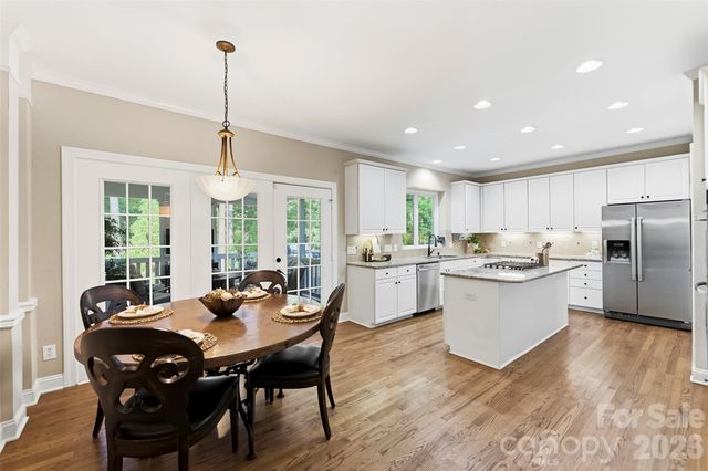 7337 Versailles Lane, Charlotte, NC 28277