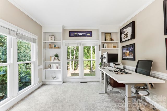 7337 Versailles Lane, Charlotte, NC 28277