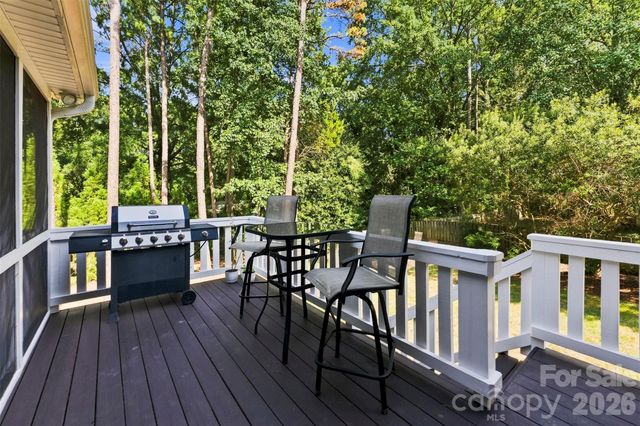 7337 Versailles Lane, Charlotte, NC 28277