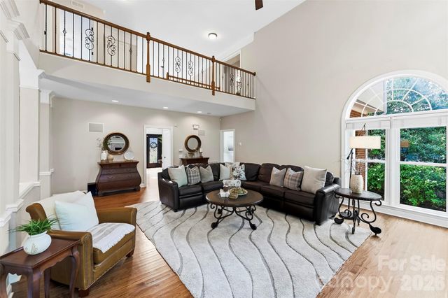 7337 Versailles Lane, Charlotte, NC 28277