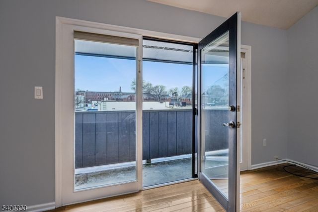 6 Domessina Ln C8, Caldwell Boro Twp., NJ 07006