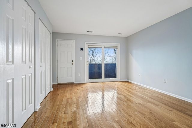 6 Domessina Ln C8, Caldwell Boro Twp., NJ 07006