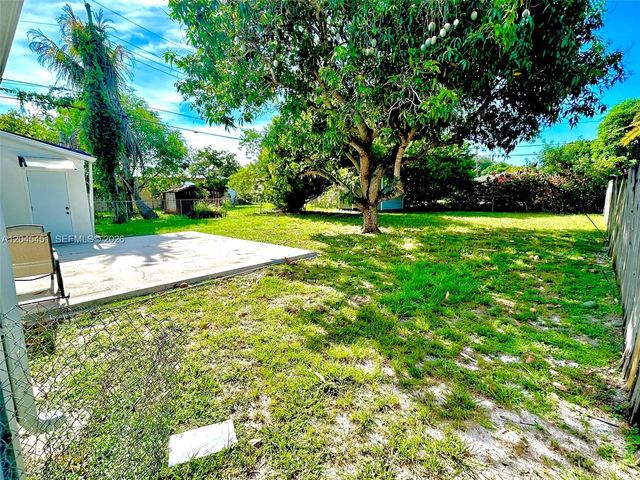 611 NE 171st Street, North Miami Beach, FL 33162