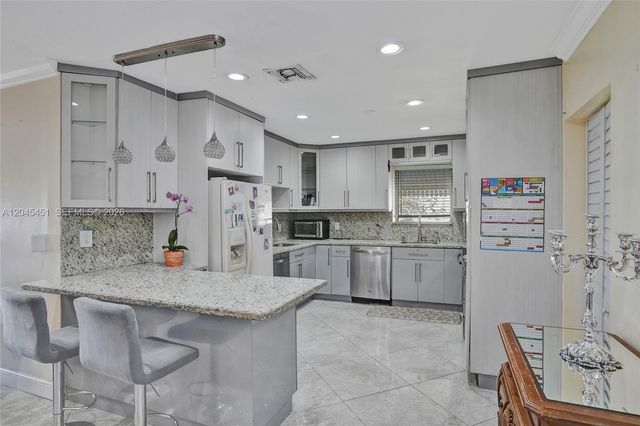 611 NE 171st Street, North Miami Beach, FL 33162