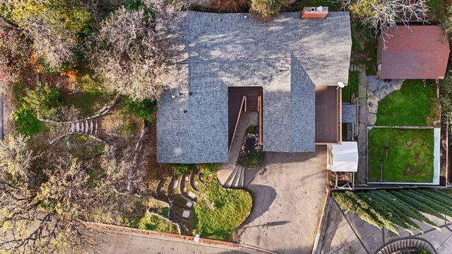 2233 Vista Avenue, Redding, CA 96001