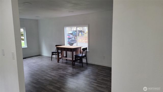 11517 155 Avenue SE, Renton, WA 98059