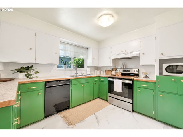 1480 BOND Ln, Eugene, OR 97401