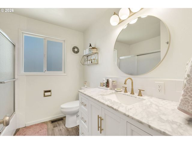 1480 BOND Ln, Eugene, OR 97401