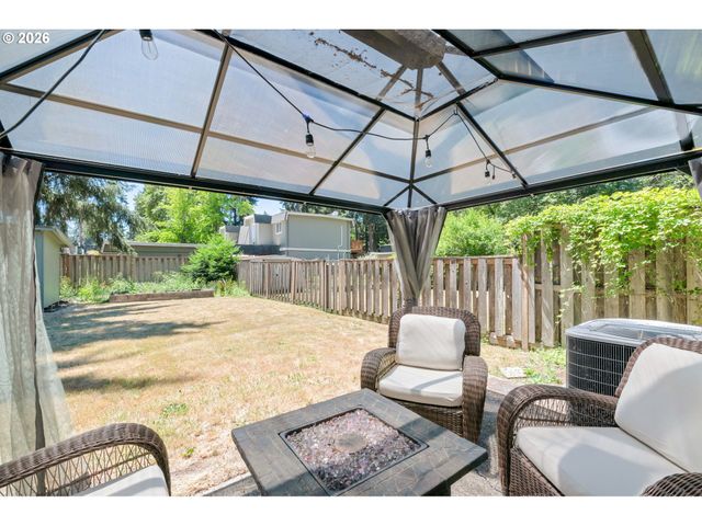 1480 BOND Ln, Eugene, OR 97401