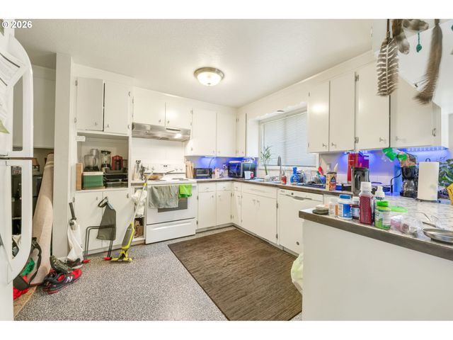 1480 BOND Ln, Eugene, OR 97401