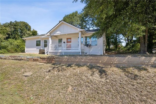 112 E Stephens Street, Winder, GA 30680
