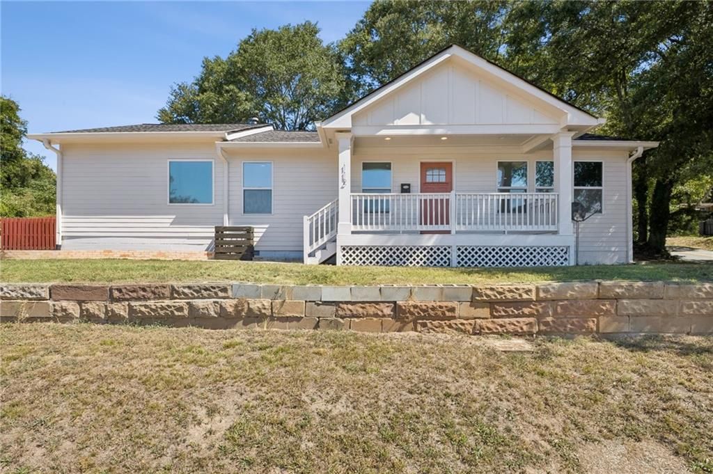 112 E Stephens Street, Winder, GA 30680