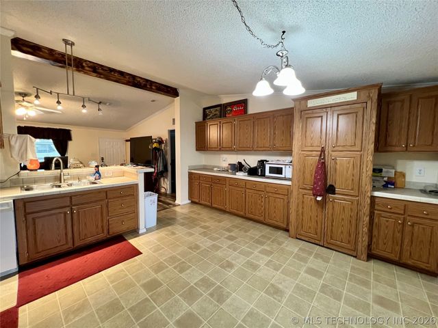 8150 Peaceful Lane, Kingston, OK 73439