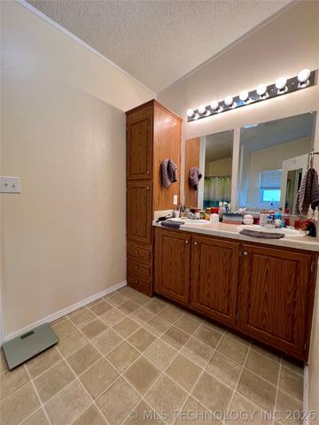 8150 Peaceful Lane, Kingston, OK 73439