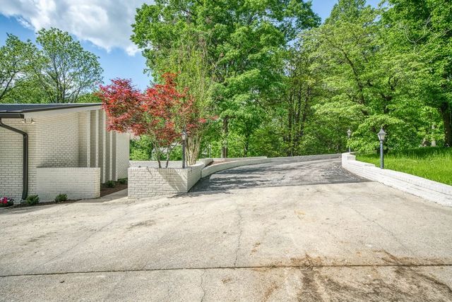 972 Georgetown Rd, Cookeville, TN 38501